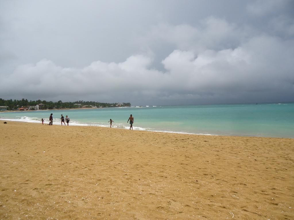 Santori Unawatuna Exteriör bild