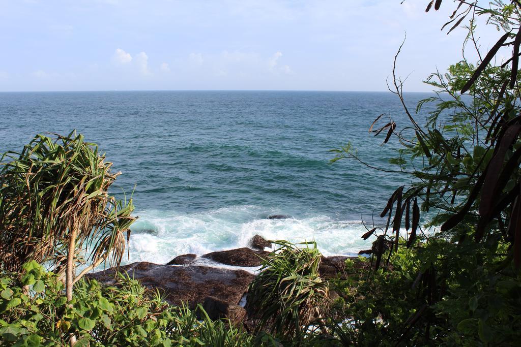 Santori Unawatuna Exteriör bild